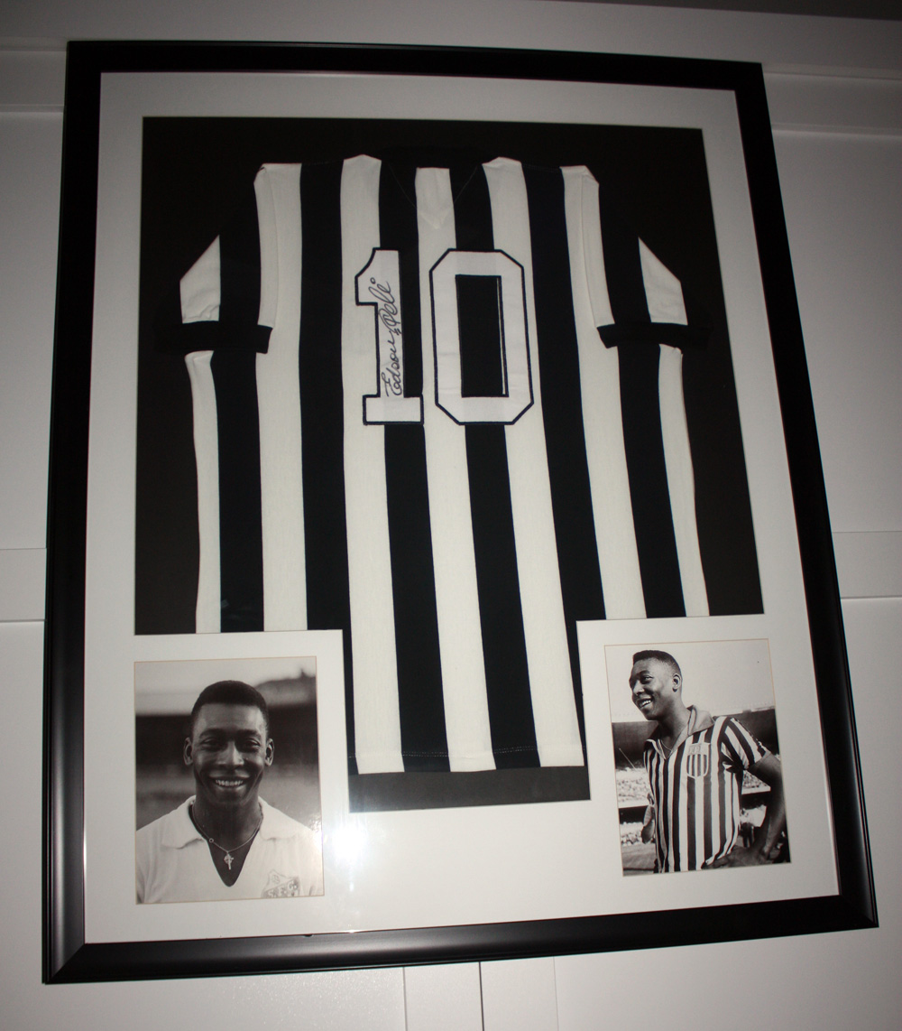 Pelé Autographed #10 Santos FC Jersey – Professionally Framed Display