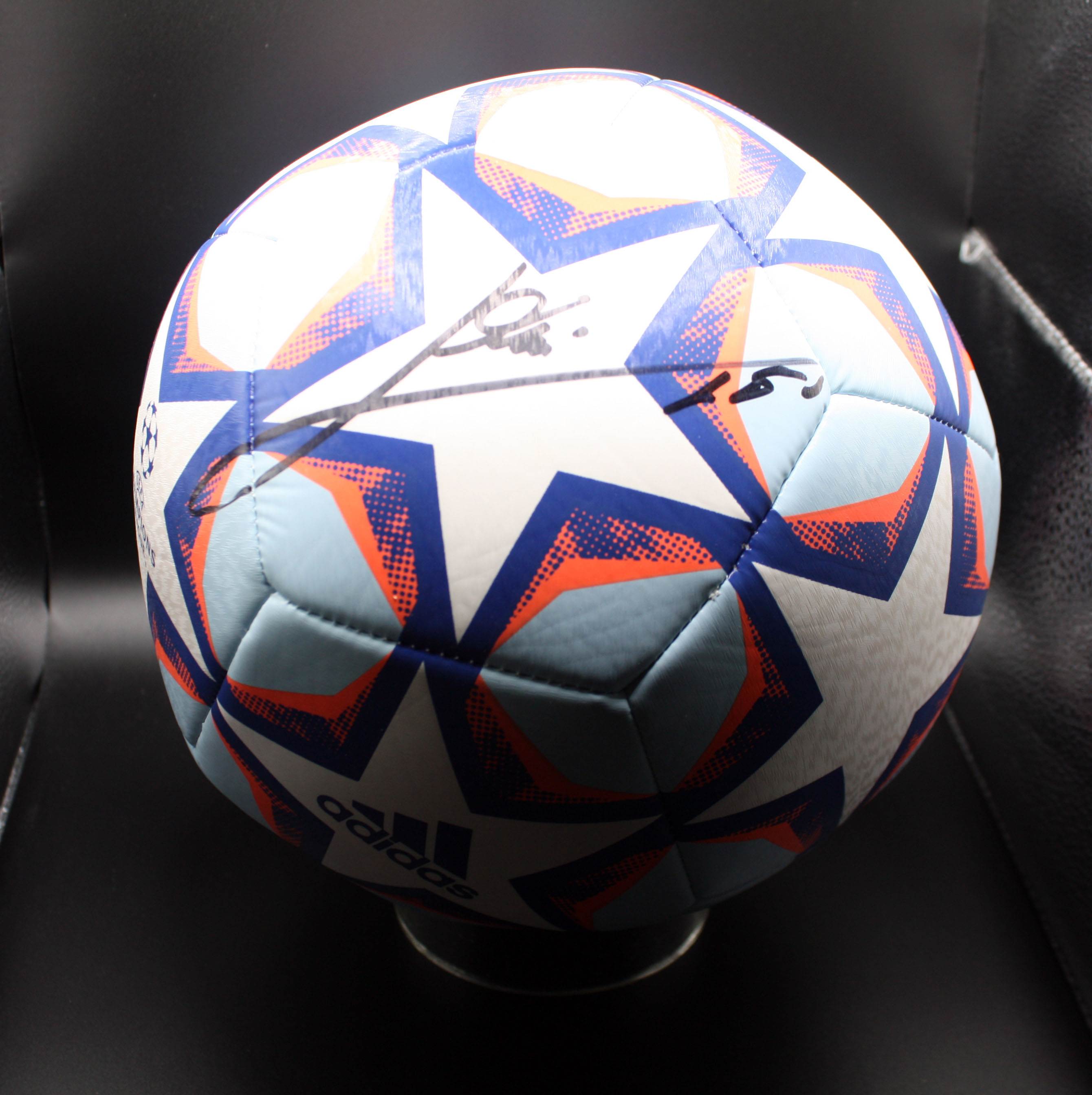 2020 UCL Adidas Lionel Messi autographed soccer ball