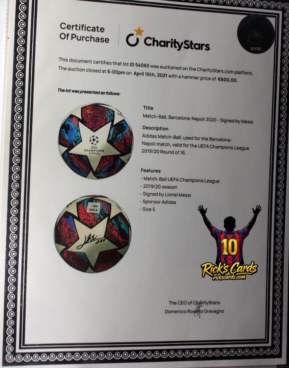 messiuclmatchballcenterstar.jpg